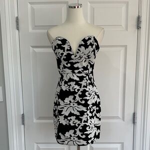 NWOT NBD Nina Revolve Black Silver Floral Sequence Cocktail Mini Dress Size S